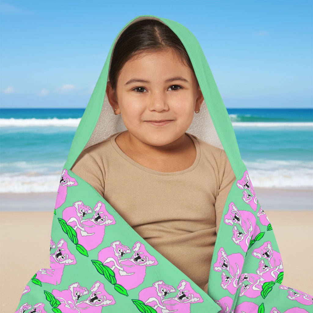 Child's large towel with a quick-dry polyester face with a soft cotton terry interior