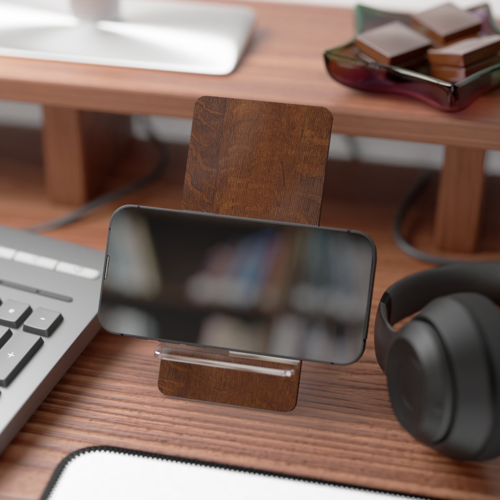 Phone Stand - Natural Wood Grain Design